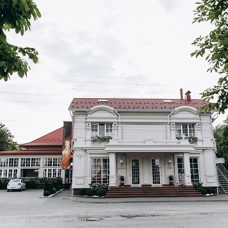 Hotel Aristocrat Czerniowce Zewnętrze zdjęcie