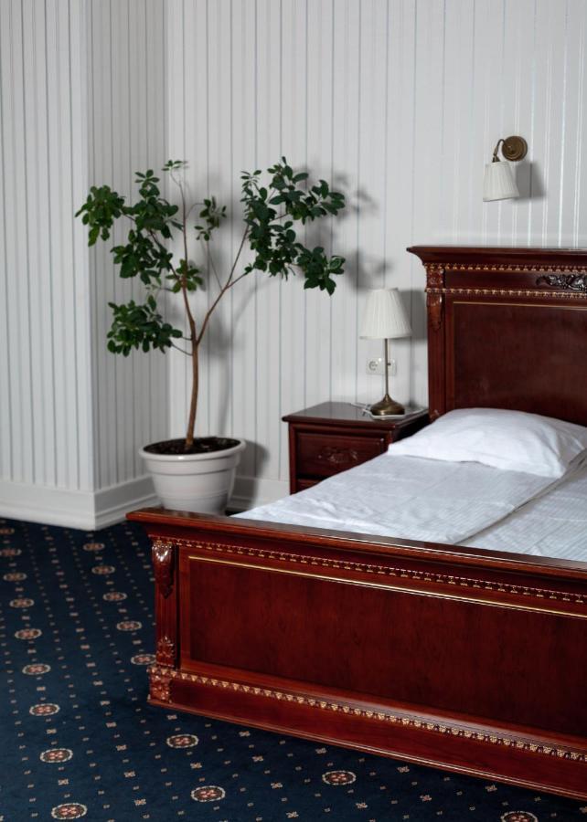 Hotel Aristocrat Czerniowce Zewnętrze zdjęcie