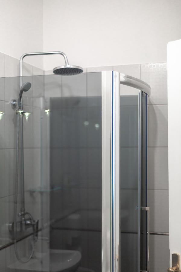 Hotel Aristocrat Czerniowce Zewnętrze zdjęcie