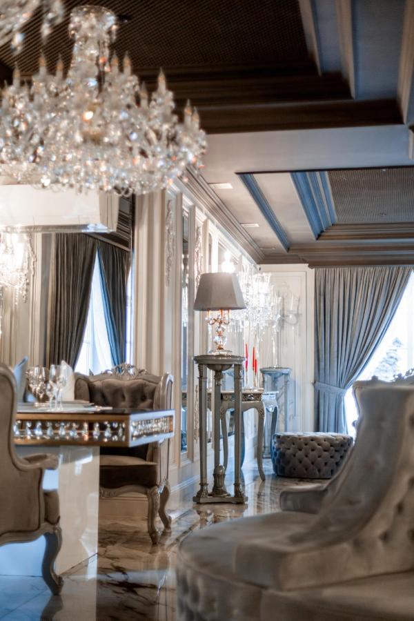 Hotel Aristocrat Czerniowce Zewnętrze zdjęcie